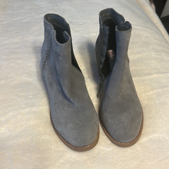 Blondo waterproof booties, size 9 color gray - Picture 2 of 10